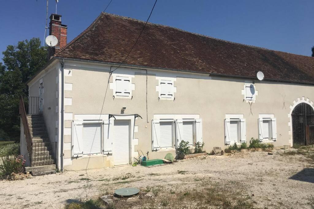 Logement Independant Le Poulailler Proche Guedelon 트레이니 외부 사진
